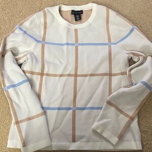 Women’s Medium Cream and Tan Sweater